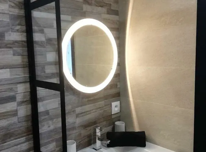 Cosy Proche Météo France Et Airbus *